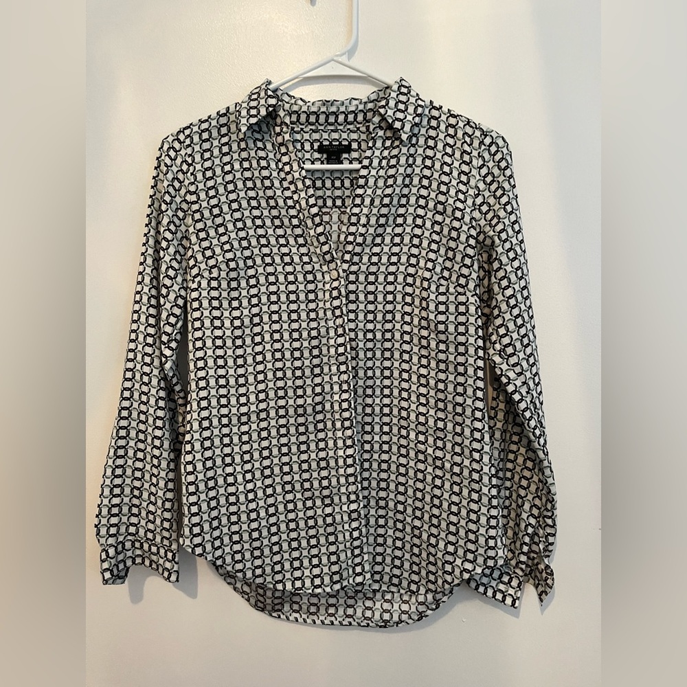 Ann Taylor green and brown geometric blouse